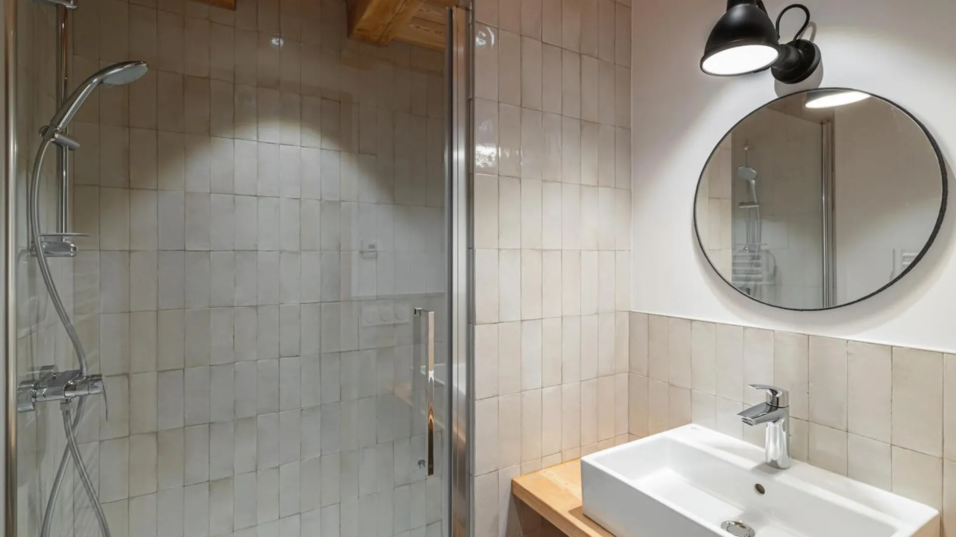 Maison Renovee Familiale Au Village - Fr-1-808-19 Le Monêtier-les-Bains Lägenhet